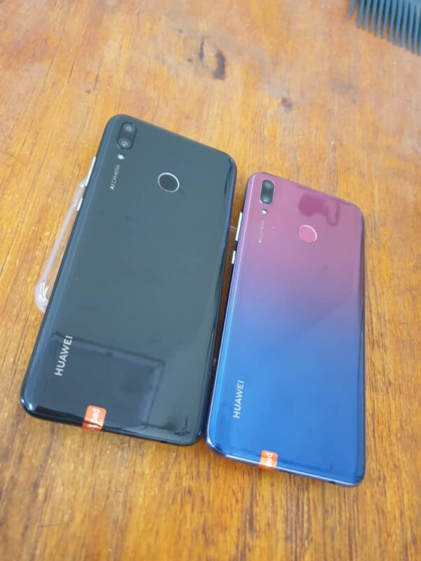 HUAWEI Y9 2019 - Image 2