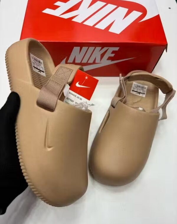 Nike crocks - Image 4